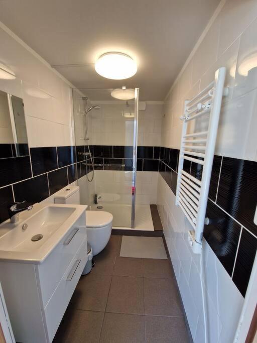 Appartement 2 Pieces Renove Avec Acces Piscine Peymeinade ภายนอก รูปภาพ
